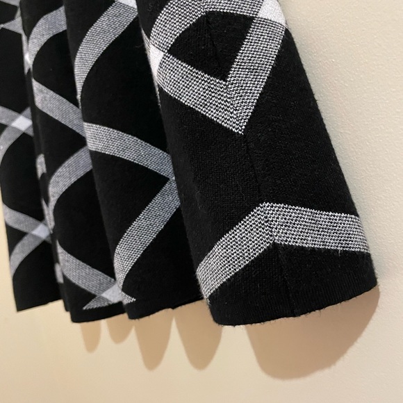 Alice Olivia Diagonal Plaid Drop Waist Dress by Tristan - black corporate - Picture 5 of 11